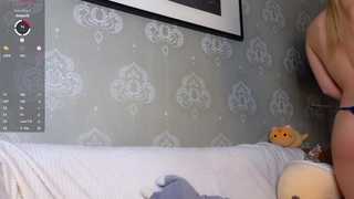 cute_fox_girl thumbnail