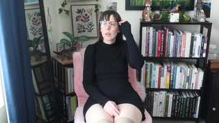 ellynaomi thumbnail