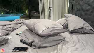 golden_alinee thumbnail