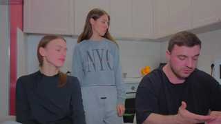 ihavepaws33 thumbnail