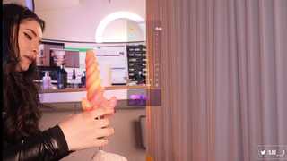 lau__1 thumbnail