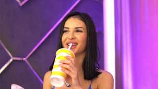 lila_hottie_rosie thumbnail