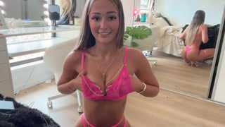 luvlivvyy thumbnail