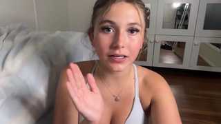 missemelia7 thumbnail