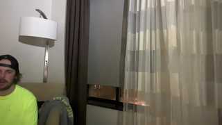 mr_mrs_glitter thumbnail