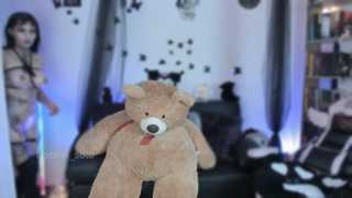 naomii_soto thumbnail