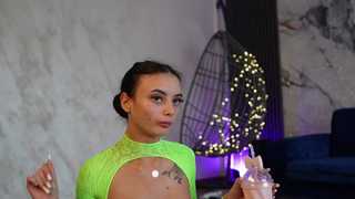 rachelravee thumbnail