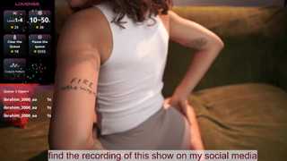 venus_in_jeans thumbnail